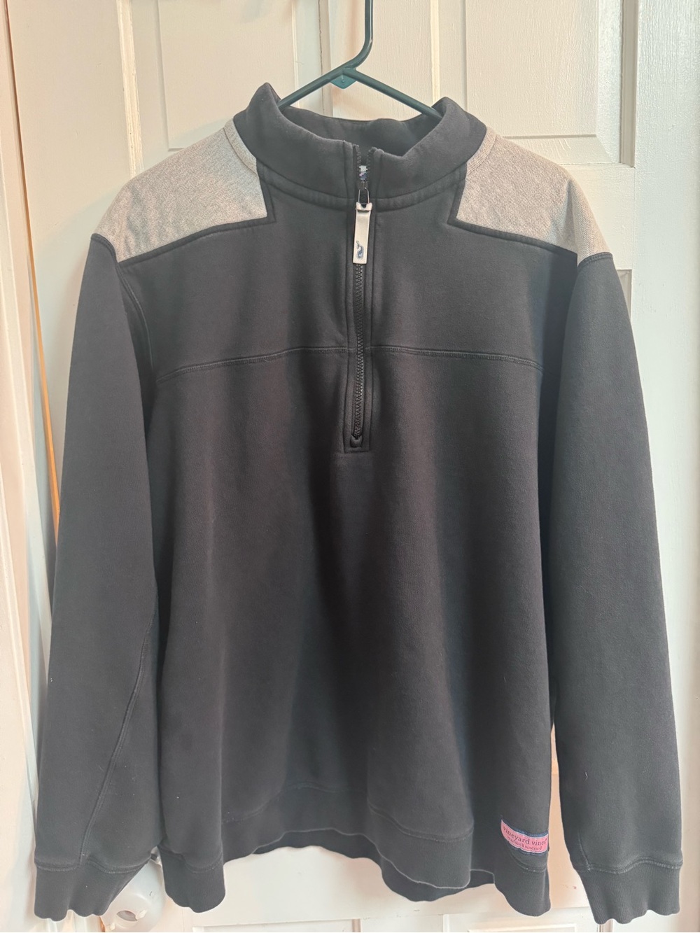 Vineyard Vines Men's Black Quarter-Zip Sweater